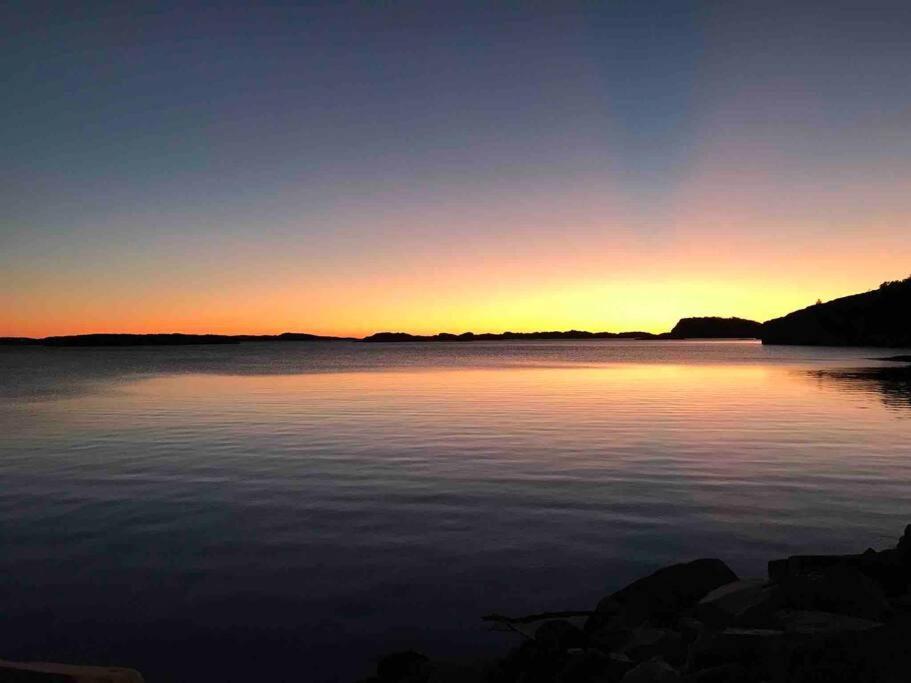 Ny Laegenhet Pa Markplan Med Havsutsikt Strömstad Exteriör bild
