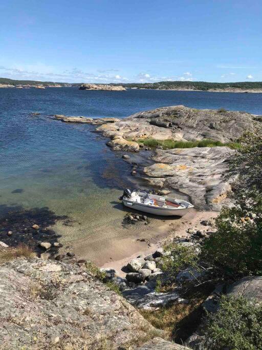 Ny Laegenhet Pa Markplan Med Havsutsikt Strömstad Exteriör bild